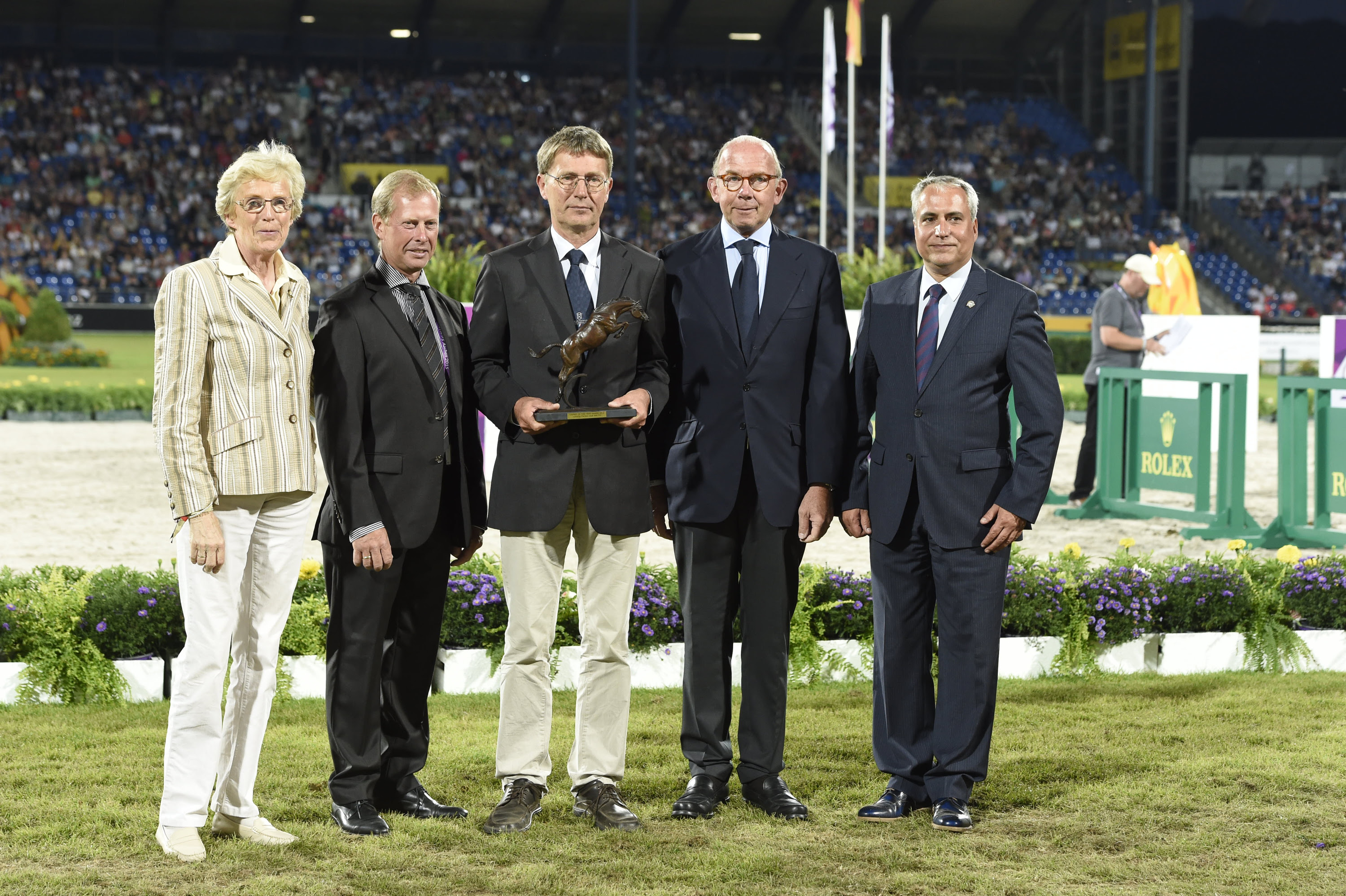 Horse Times Egypt: Equestrian Magazine :News :HOLSTEINER ASSOCIATION NAMED 2014 JOC OWNER OF THE YEAR WITH CASALL ASK