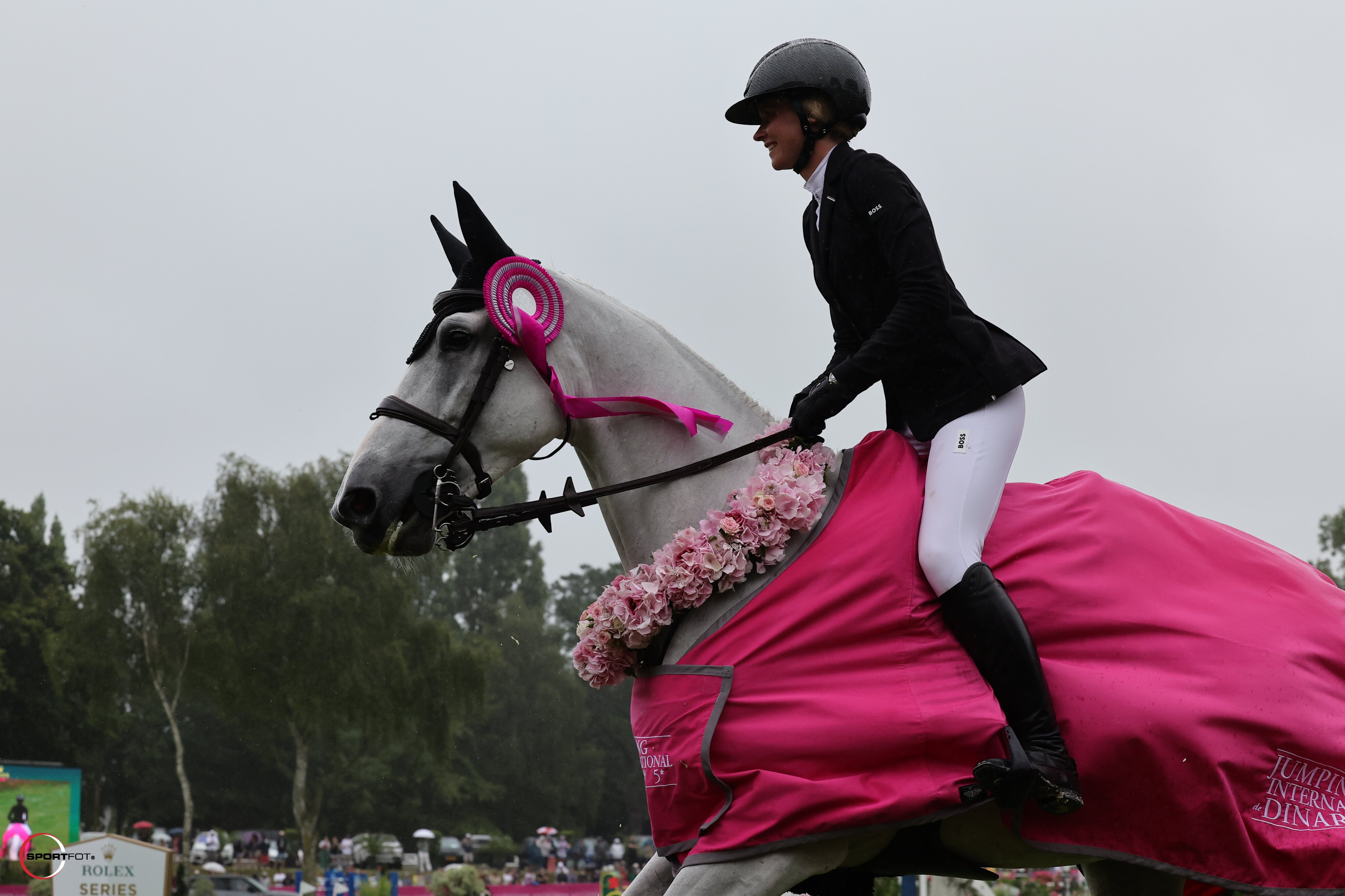 Horse Times Egypt: Equestrian Magazine :News :SOPHIE HINNERS CRUISES TO A DERBY WIN AT CSIO5* DINARD