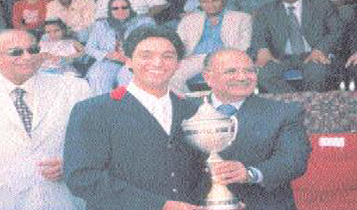 Horse Times Egypt: Equestrian Magazine :Articles :Ahmed Chakankiry winning the 2004 President' s Cup