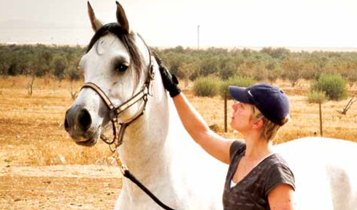 Horse Times Egypt: Equestrian Magazine :Articles :Sietske Meerloo The Indian Horse Riding Challenge