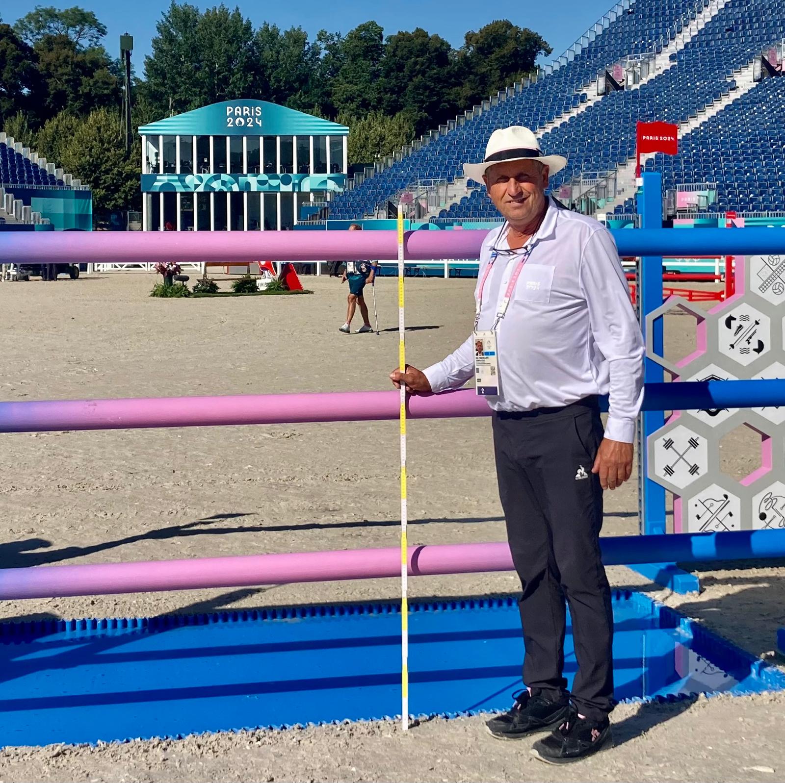 Horse Times Egypt: Equestrian Magazine :News :DESERT DRAMA: ENGINEERING AL SHIRA’AA SPEED DERBY WITH ELIO TRAVAGLIATI IN ABU DHABI 