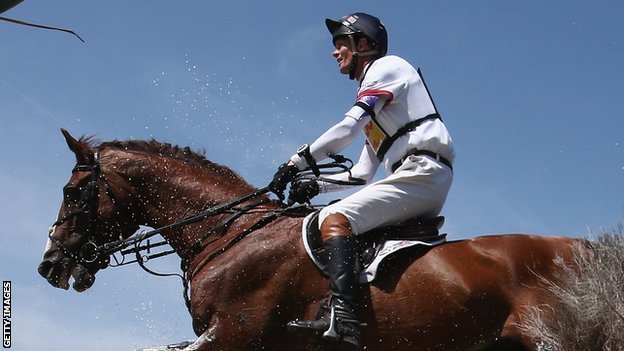 Horse Times Egypt: Equestrian Magazine :News :William Fox-Pitt in a 'stable' condition after fall in France