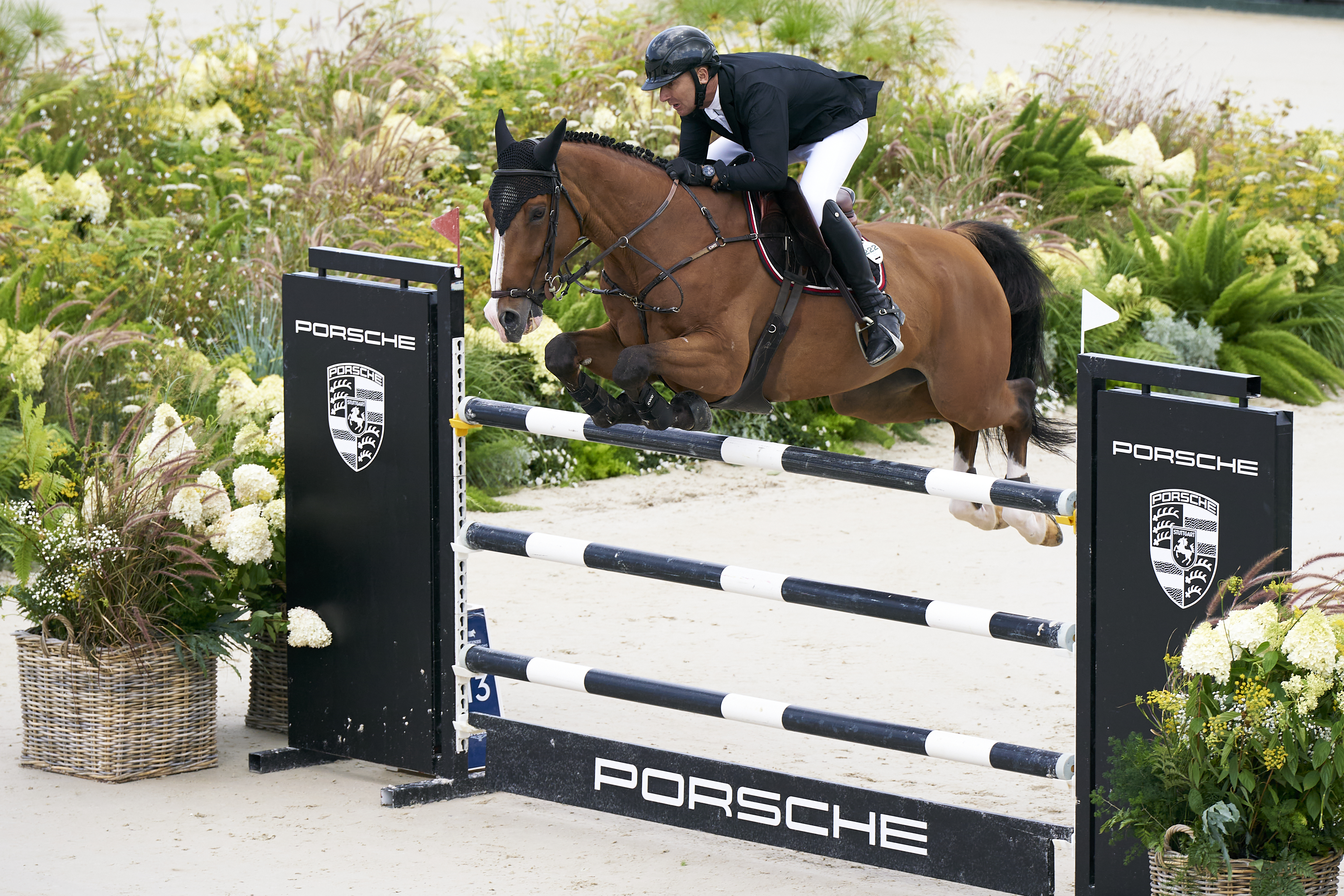 Horse Times Egypt: Equestrian Magazine :News :A PORSCHE MACAN FOR CSI3* GRAND PRIX WINNER AT CASAS NOVAS CENTER IN A CORUÑA SPAIN