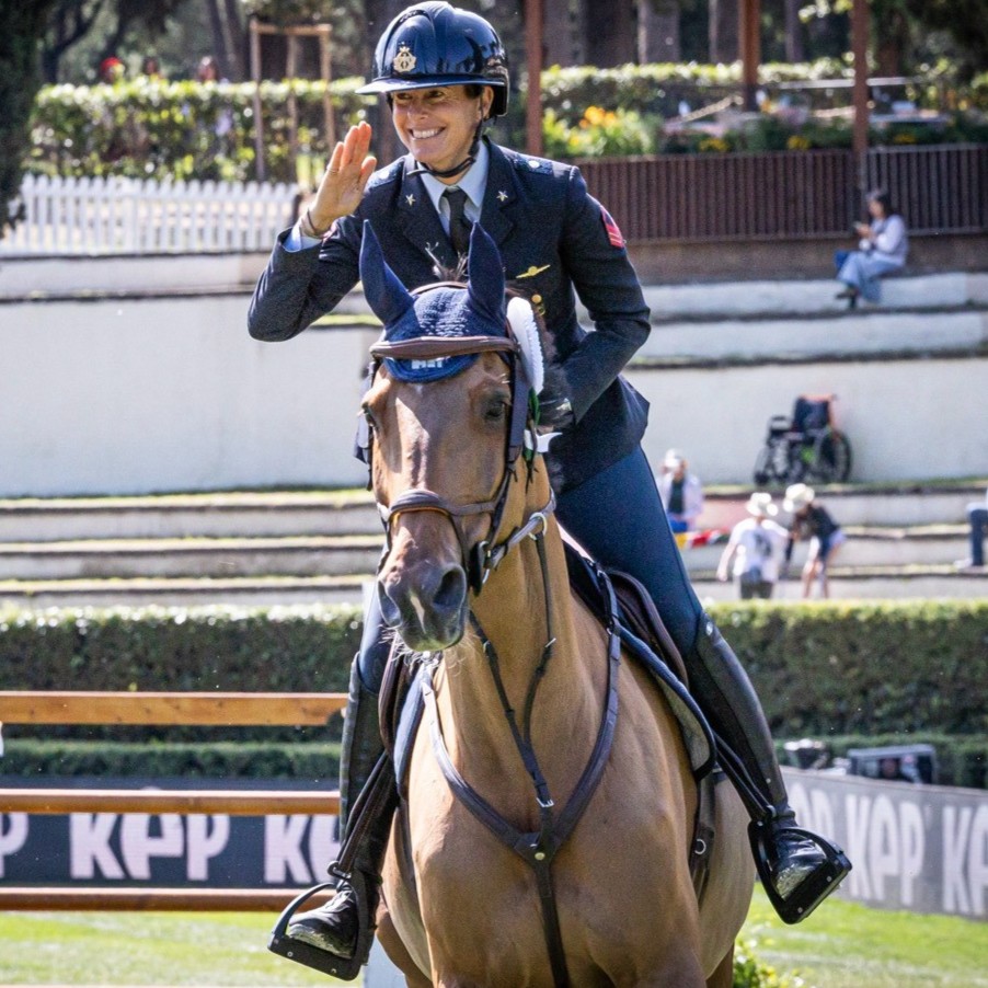 Horse Times Egypt: Equestrian Magazine :News :LONGINES FEI JUMPING WORLD CUP WESTERN EUROPEAN LEAGUE LEAPS FROM LYON TO VERONA 